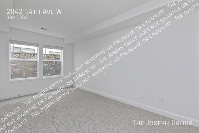 Building Photo - 2842 14th Ave W