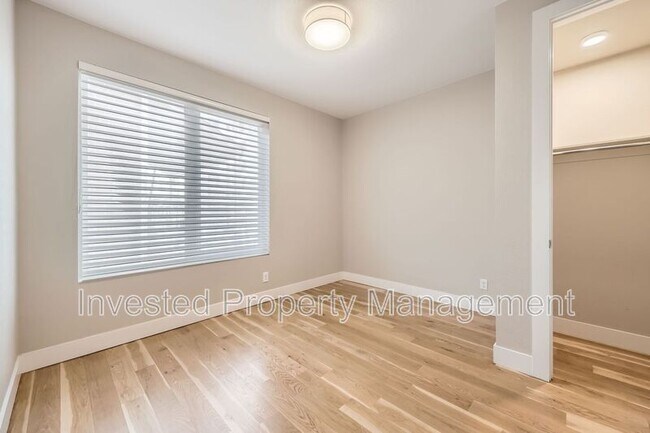 Building Photo - 1323 Elati St