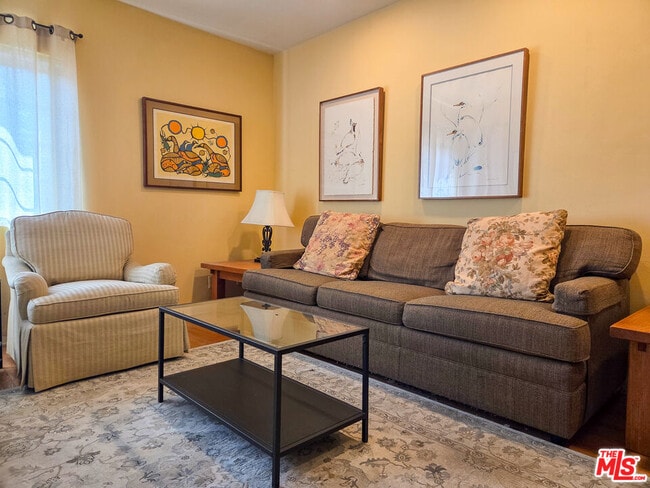 Building Photo - 14135 Hatteras St