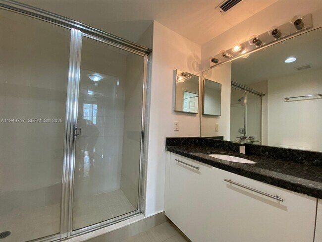 Building Photo - 2440 E Preserve Way