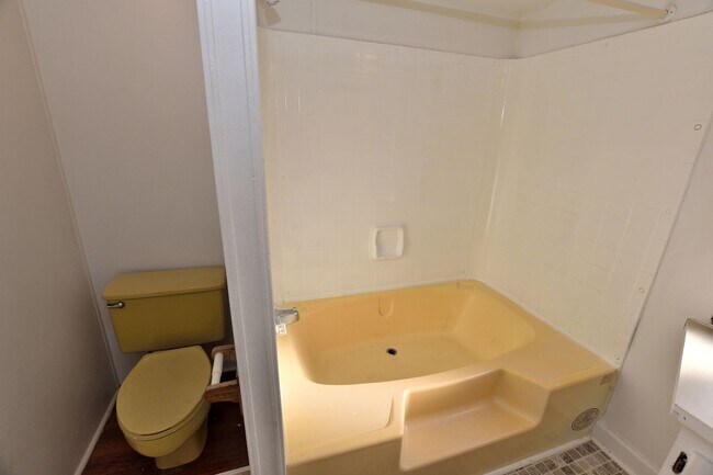 Building Photo - 10059 NC-43