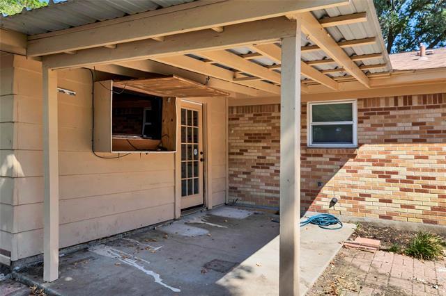 Building Photo - 205 NW Jill Ann Dr