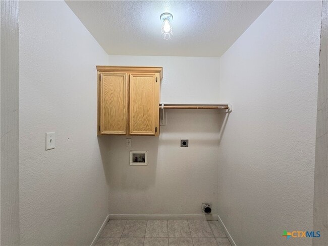 Building Photo - 1411 Nicholas Cir