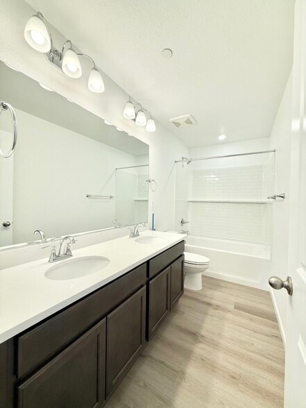 Building Photo - 1089 Carson River Ct