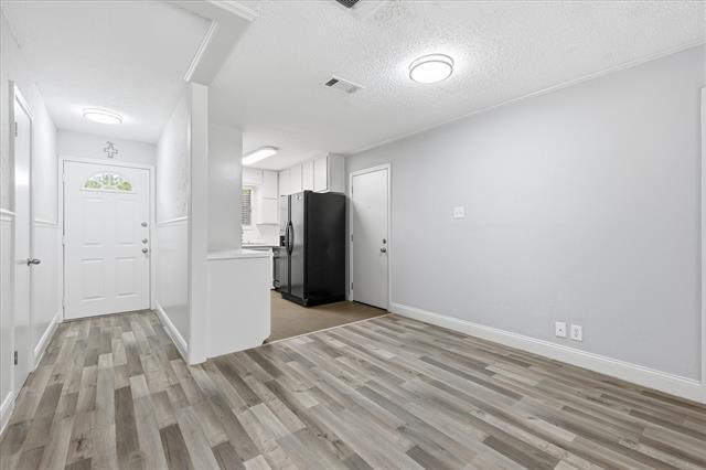 Building Photo - 6540 Bernadine St