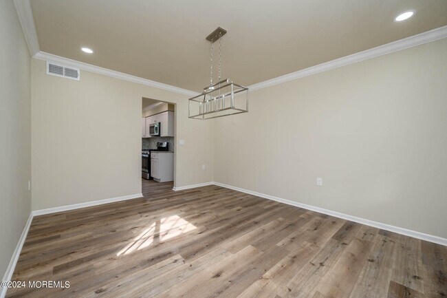 Building Photo - 8 Brandywine Dr