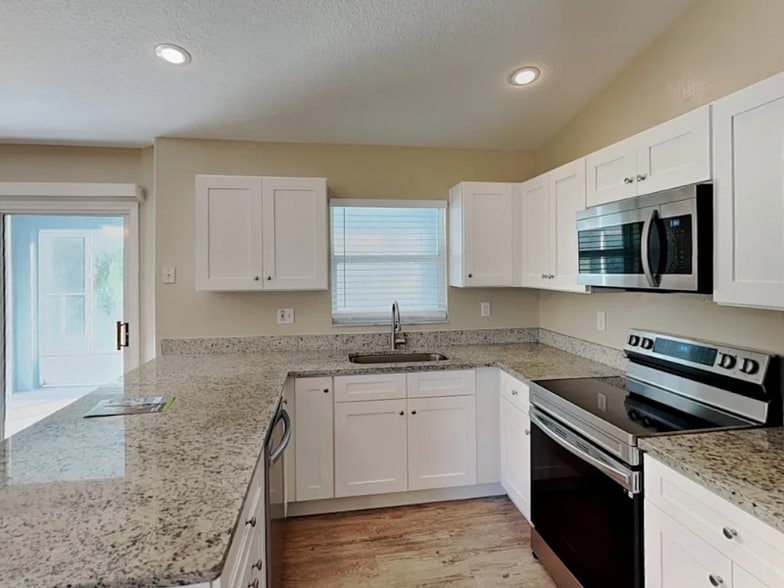 Building Photo - 3835 Springlake Village Ct