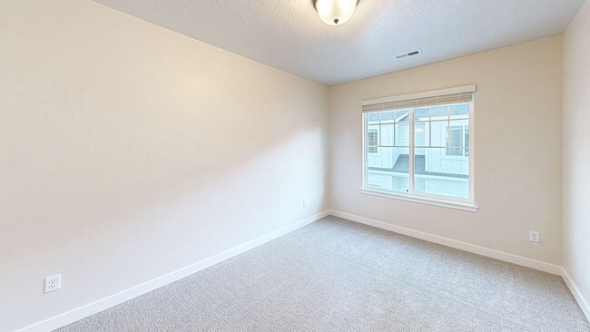 Building Photo - 368 W 2210 S