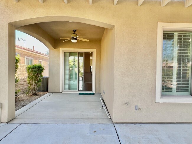 Building Photo - 81952 Avenida Bienvenida