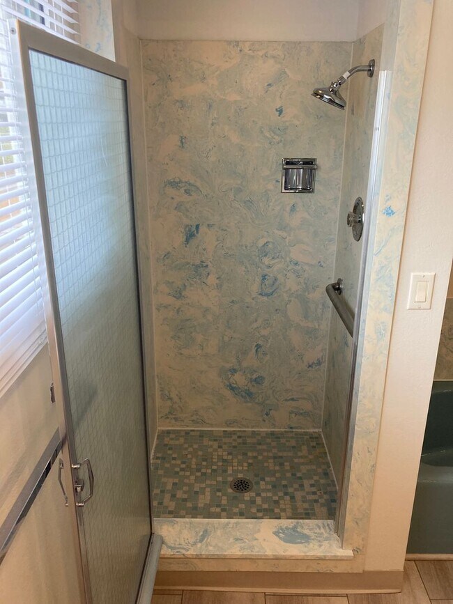 Building Photo - Mid-Century Four Bedroom in Candalaria, La...