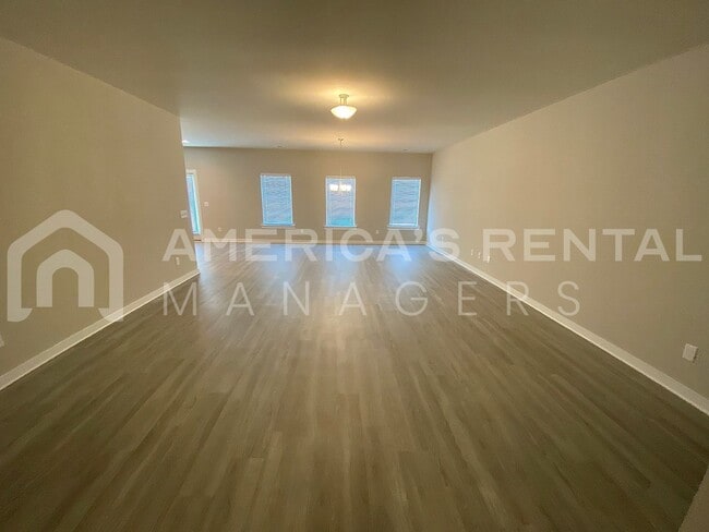 Building Photo - Home for Rent in Jasper, AL! View with 48 Hours Notice!