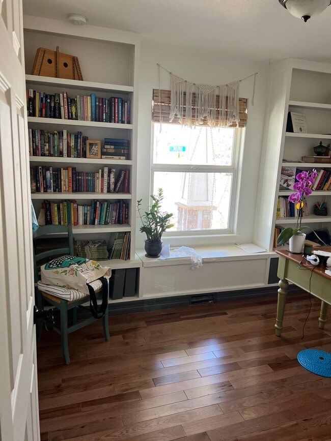 Building Photo - Beautiful 5 Bed 3 Bath in NE Fort Collins!