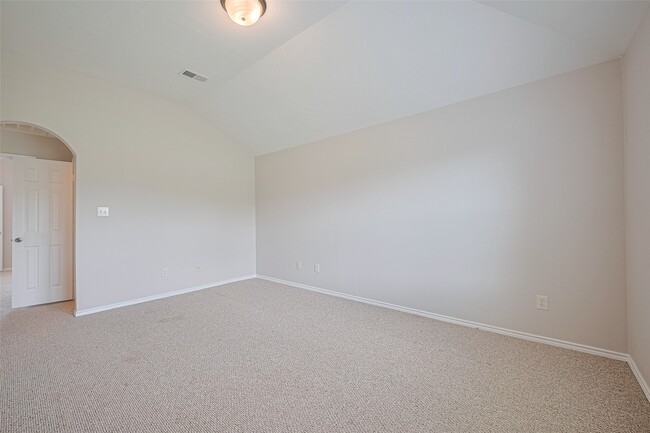 Building Photo - 20834 Avery Cove Ln