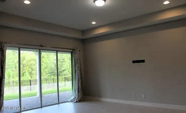 Building Photo - 551 Glenneyre Cir