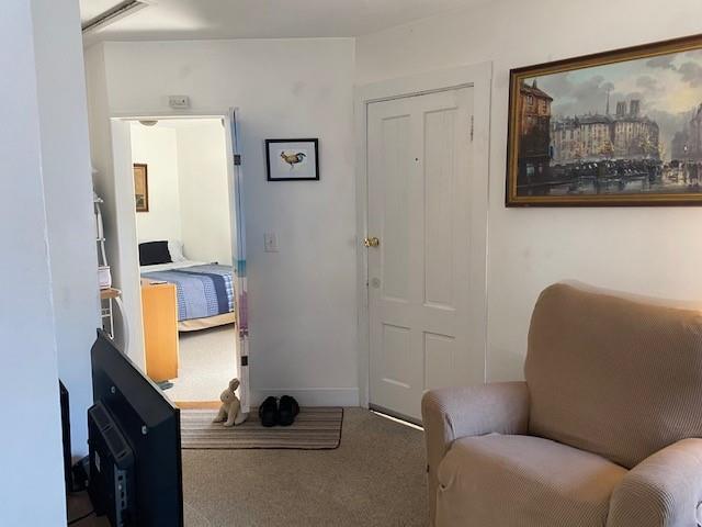 Building Photo - 616 Thames St