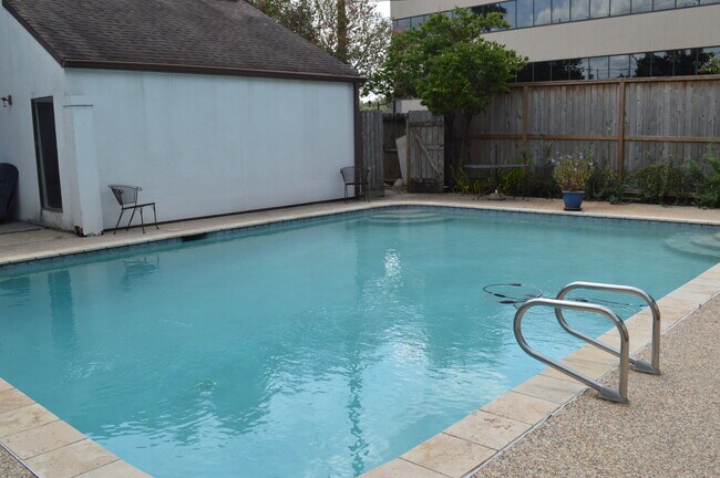Building Photo - 4508 Medinah Pl