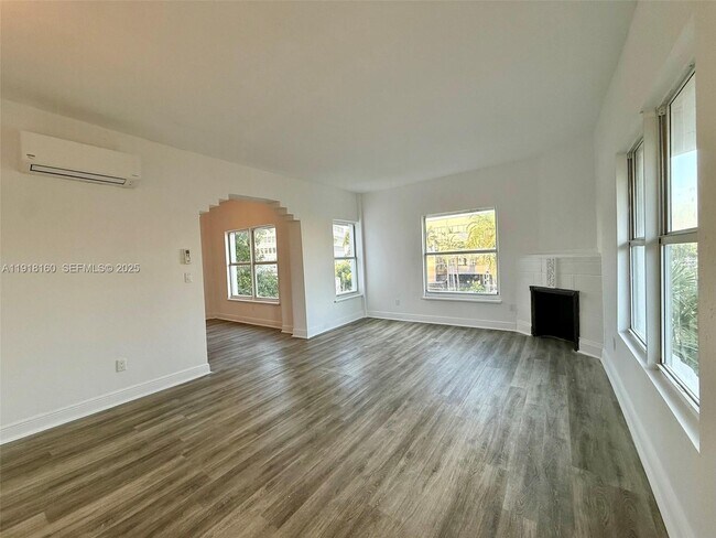 Building Photo - 4035 Meridian Ave