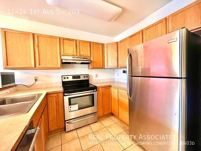 Building Photo - 11424 1st Ave S