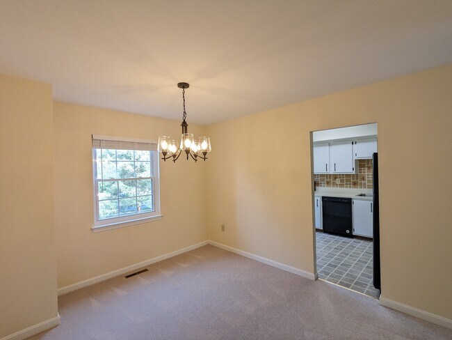 dining room - main level - 3574 Lowlen Ct