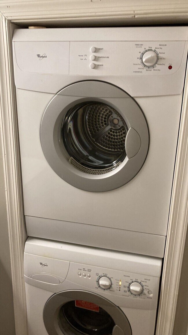 Building Photo - 1010 Blue Ridge Dr