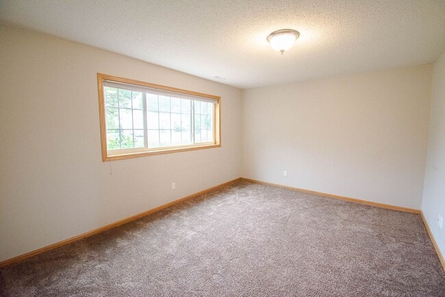 Building Photo - 2988 Bandel Ct NW