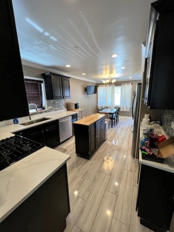 Building Photo - 5146 N Kenneth Ave