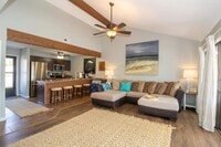 Building Photo - 108 Robinwood Dr