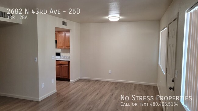 Building Photo - 2682 N 43rd Ave