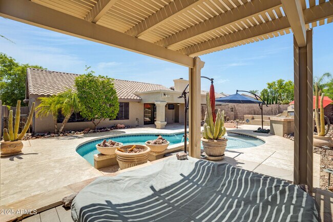 Building Photo - 3062 S Marigold Pl