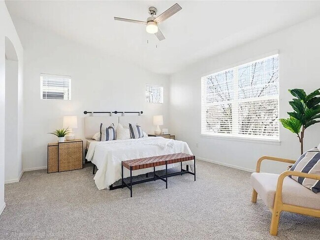 Building Photo - Available NOW! 4-Bedroom in one of Denver’s Hottest Neighborhoods!