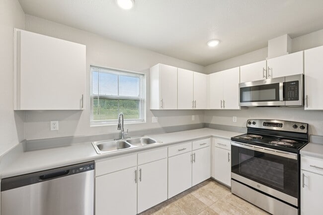 Building Photo - 254 Plez Morgan Dr