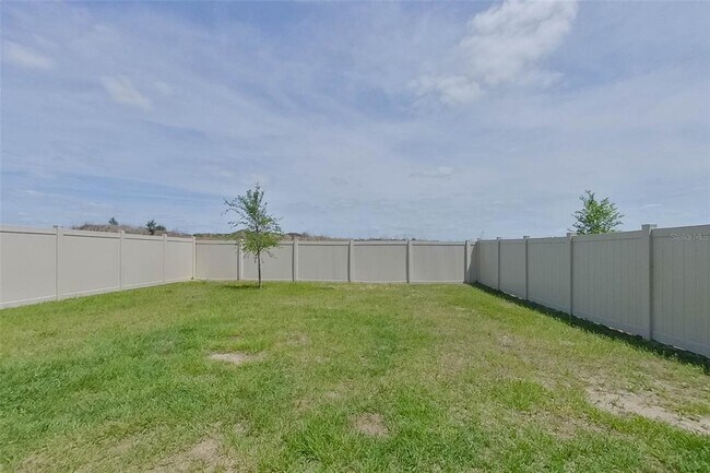 Building Photo - 8641 SW 43rd Ter