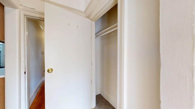 Building Photo - 530 Fell St