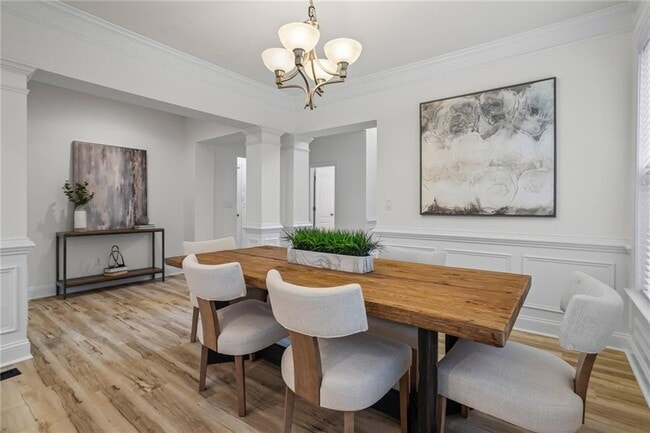 Building Photo - 3910 Dalwood Dr