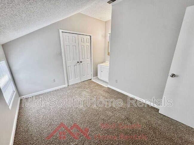Building Photo - 3569 Douglass Ave