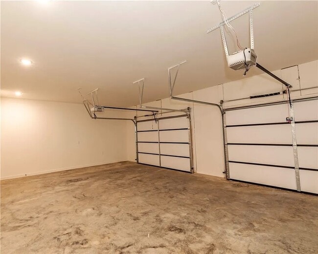 Building Photo - 162 Nebo St