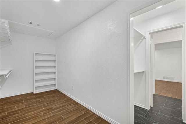 Building Photo - 6300 Topaz Way