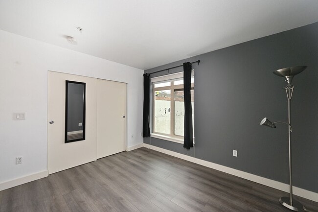 Building Photo - 1610 Belmont Ave