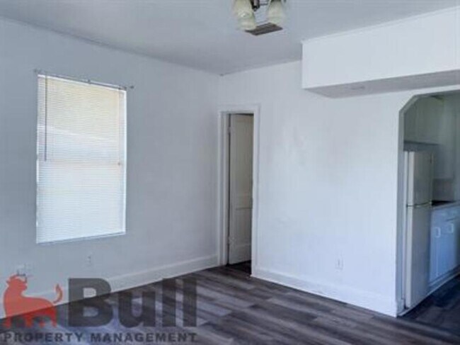 Building Photo - 601 N Emory Ave