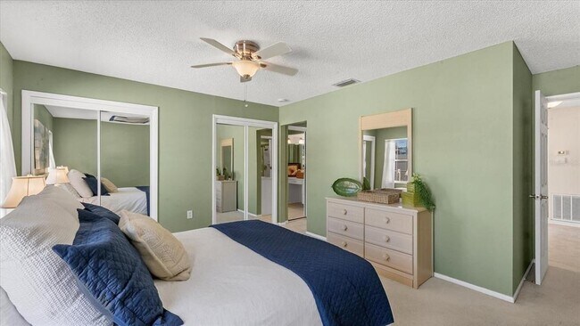 Building Photo - 3613 57th Ave Dr W