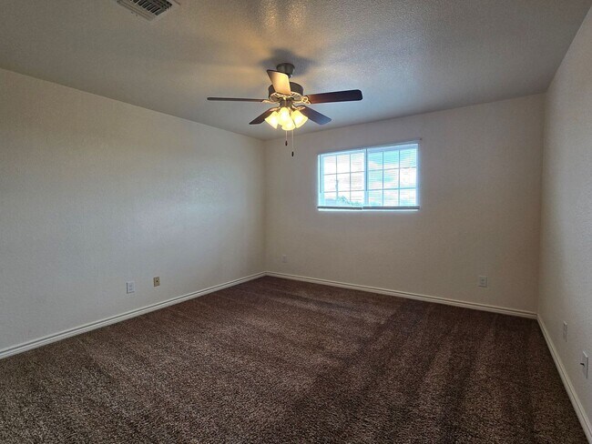 Building Photo - RENT REDUCTION & SPECIAL - AVAILABLE NOW!