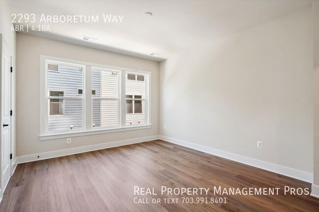 Building Photo - 2293 Arboretum Wy