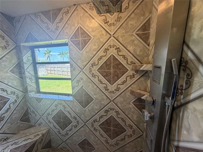 Building Photo - 10375 SW 152nd Terrace