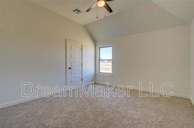 Building Photo - 138 Trimble Dr