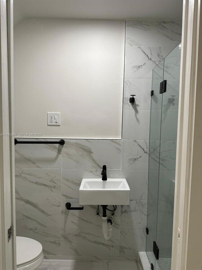 Building Photo - 12421 SW 50th Ct