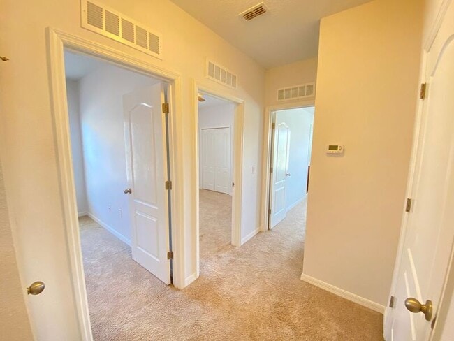 Building Photo - 6558 S Goldenrod Rd