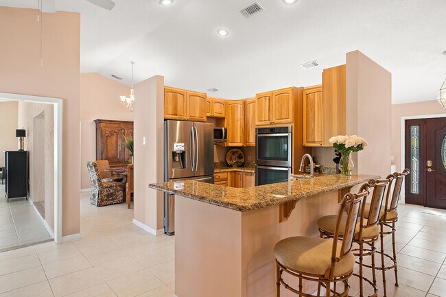 Building Photo - 922 Jackson Way