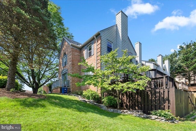 Building Photo - 4527 Sawgrass Ct