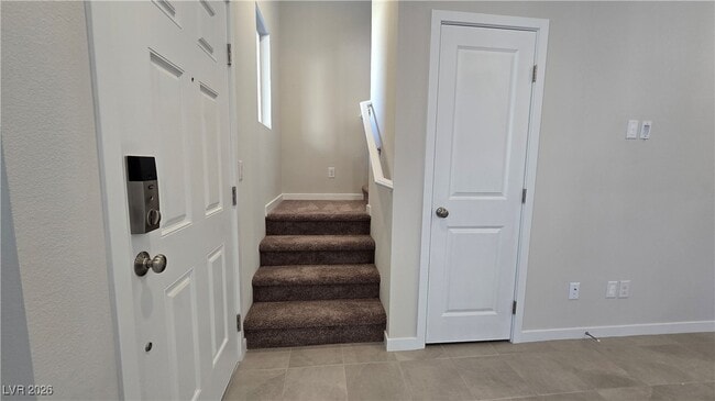 Building Photo - 853 Angwin Ln