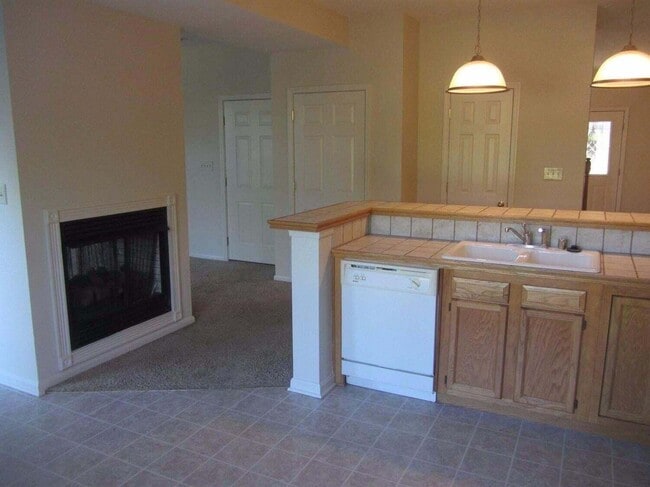 Building Photo - 2144 Market Garden Ln